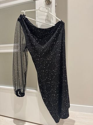 Vestido de fiesta negro con plateado