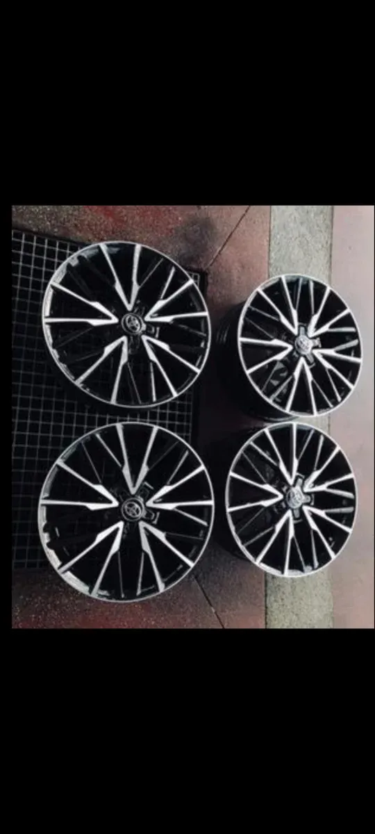 Llantas Toyota 18 Nuevas Caja