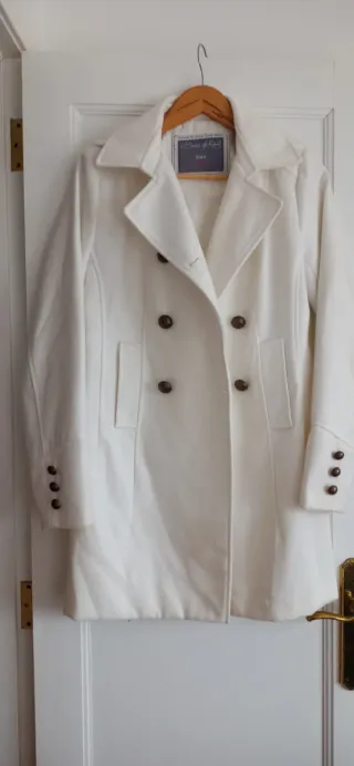 Abrigo blanco. Talla M
