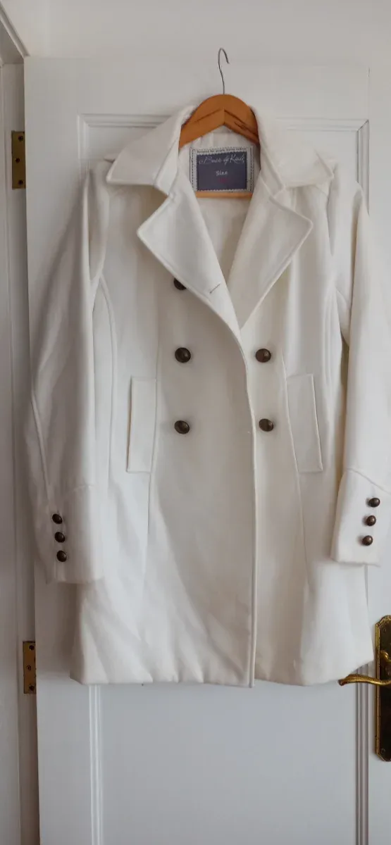 Abrigo blanco. Talla M