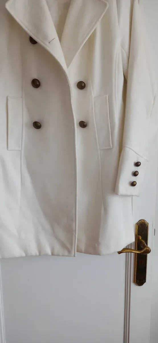 Abrigo blanco. Talla M