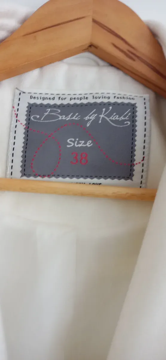 Abrigo blanco. Talla M