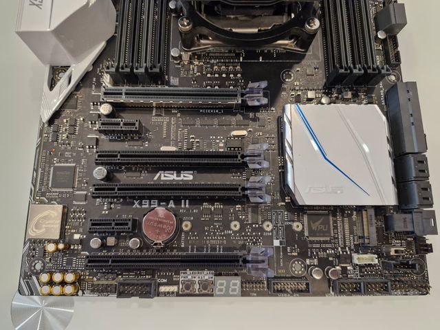 Placa Base ASUS X99-A II + i7 5820K + Disipador