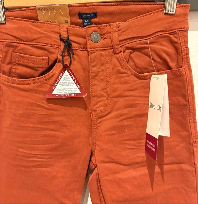 Pantalón skinny a estrenar