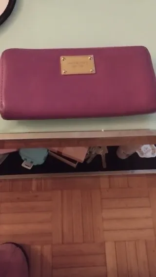 Cartera Michael Kors Piel granate claro y Dorada