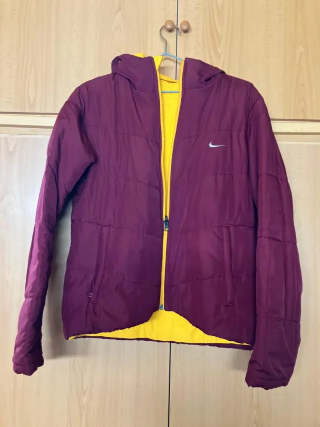Chaqueta Nike reversible morado/amarillo