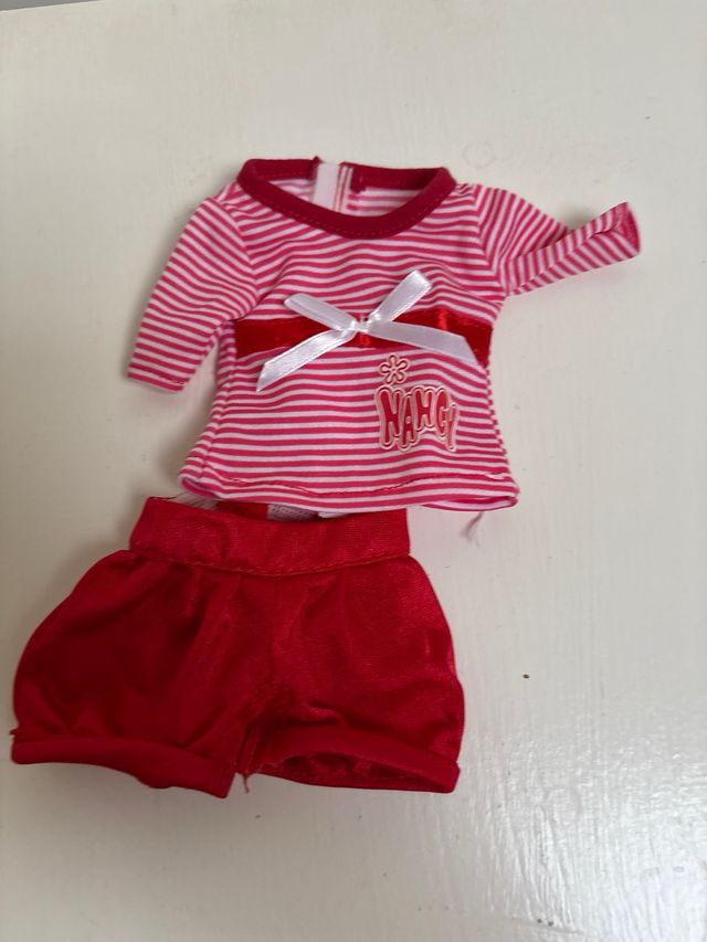 Conjunto Ropa Nancy: Camiseta y Shorts Rojos