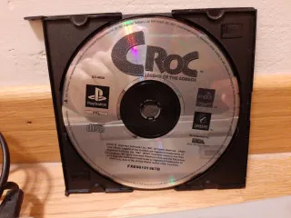 Playstation 1 con due giochi