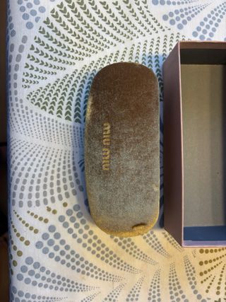 Funda Gafas Miu Miu Dorada y Rosa