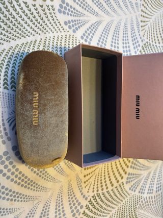 Funda Gafas Miu Miu Dorada y Rosa