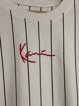 Maglietta bianca a righe, buone condizioni, usata