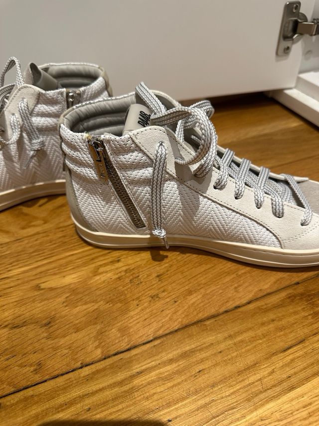 Zapatillas P448 Mujer Talla 38 Plata y Blanco