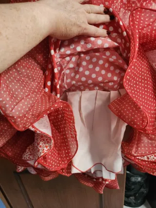 Traje de flamenca rojo y blanco lunares