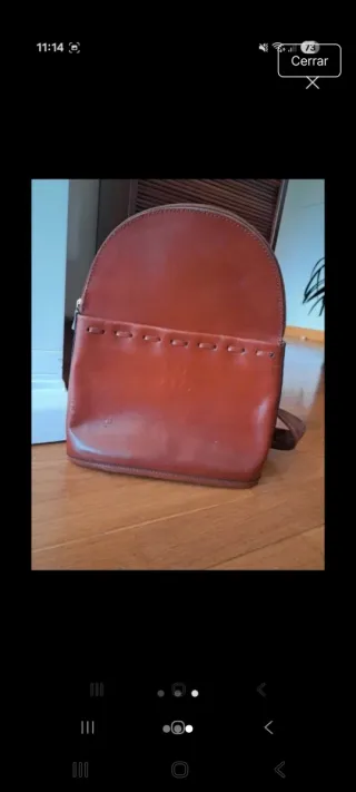 Mochila de piel marrón con logo RL