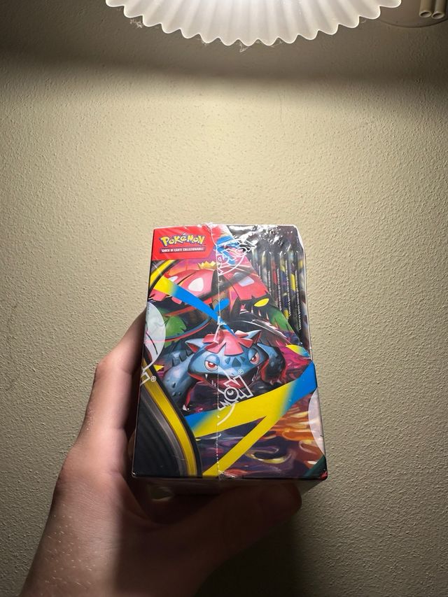 Display con Promo Megaevoluzione Sealed Ita