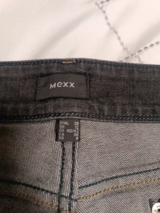 Pantalón vaquero negro marca mexx