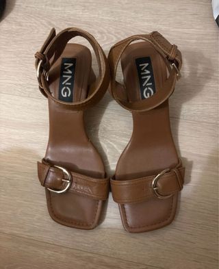 Sandalias tacón Mango marrones