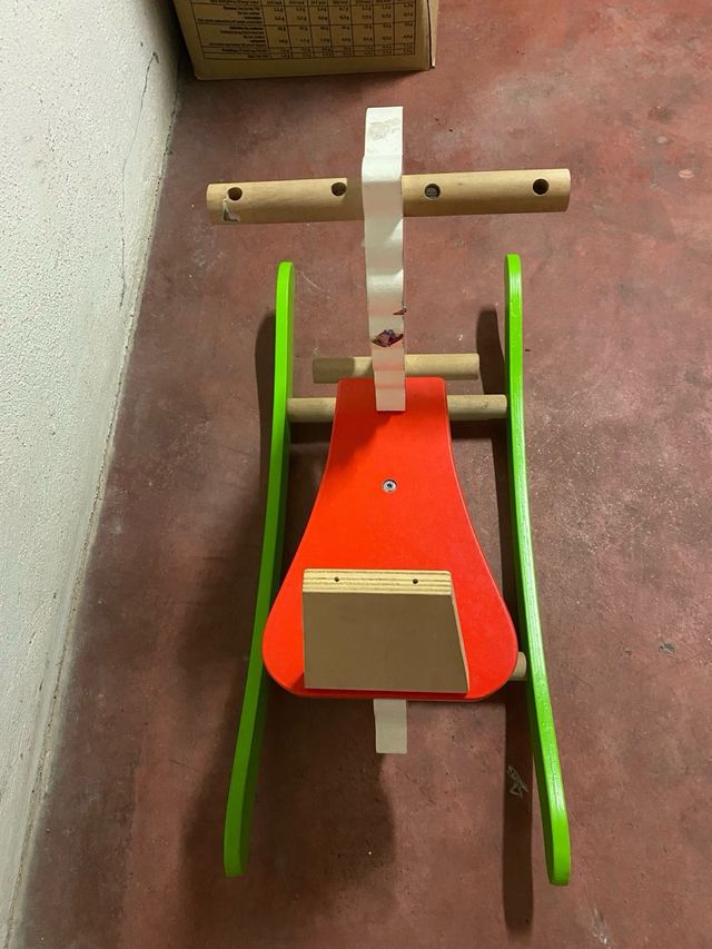 Caballito balancín de madera