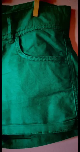 Shorts Zara Verde Talla M