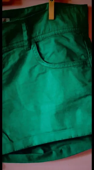 Shorts Zara Verde Talla M
