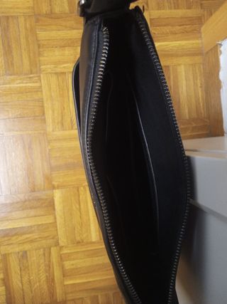 Bolso bandolera piel y neopreno negro