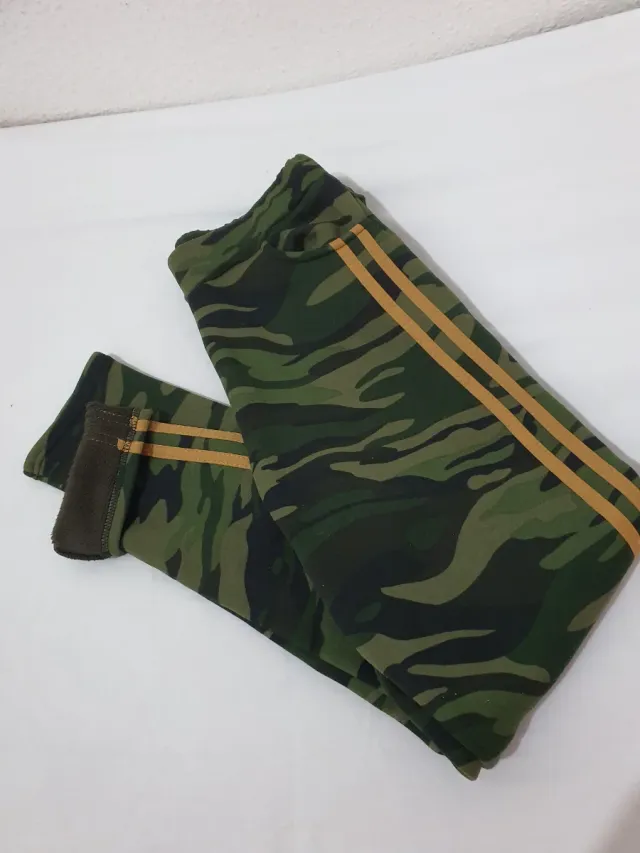 Pantalones forrados camuflaje