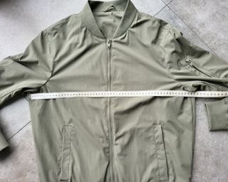 Cazadora bomber kaki