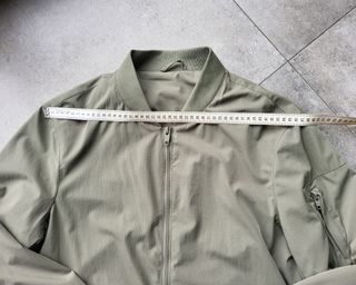 Cazadora bomber kaki