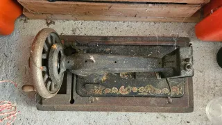 Macchina da cucire Singer vintage