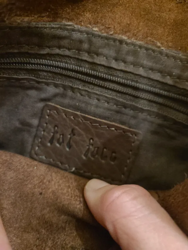 Bolso bandolera Fat Face de piel