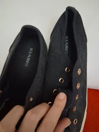 Bambas negras puntera de plástico