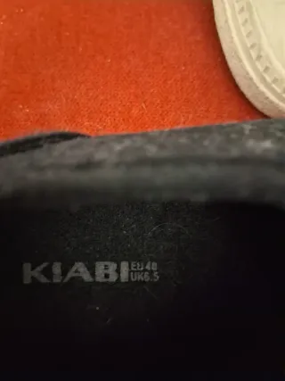 Bambas negras puntera de plástico