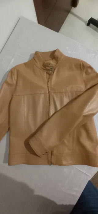 Giacca in pelle beige