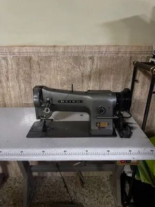 Máquina de coser Seiko STH-8BL