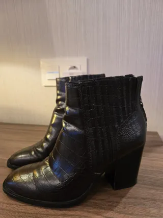 Botín Zara Piel Cocodrilo Talla 36