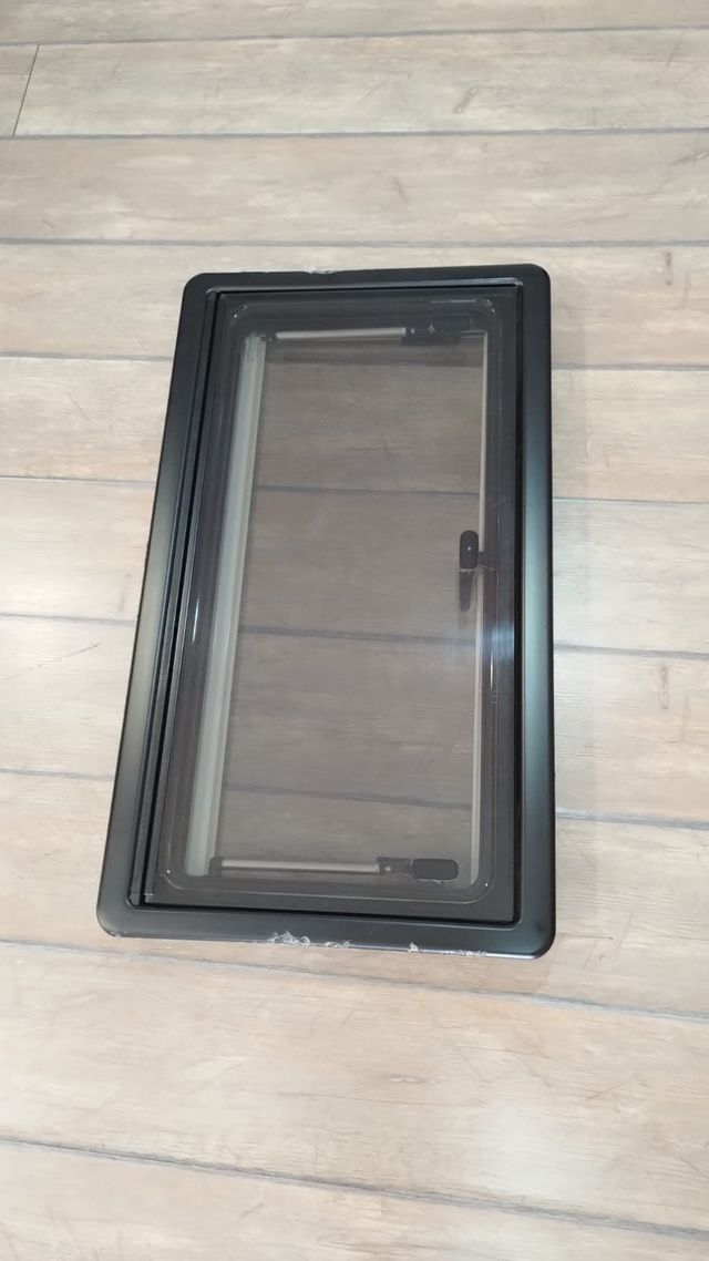 Ventana Dometic S4 D-Luxe 800S450 Benimar