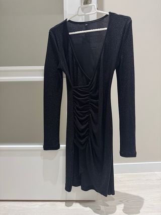 Vestido negro brillante fiesta