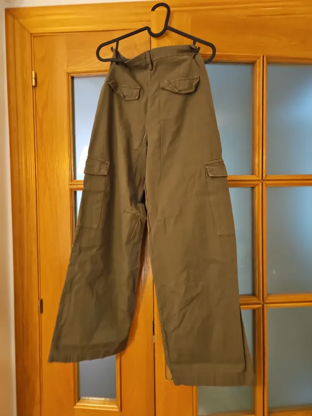 Pantalón cargo verde militar