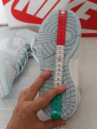 Zapatillas Nike Dunk High Talla 37.5 50%