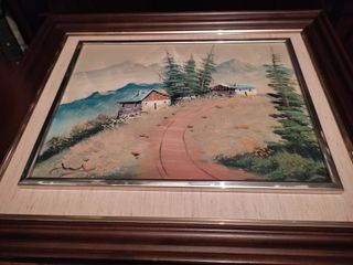 Cuadros clásicos con motivos rurales.