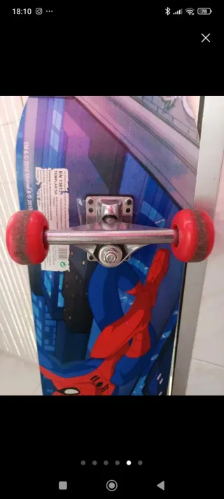 Monopatín Spiderman
