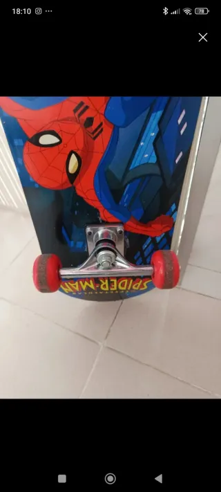 Monopatín Spiderman
