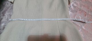 Conjunto chaqueta y vestido elegante beige