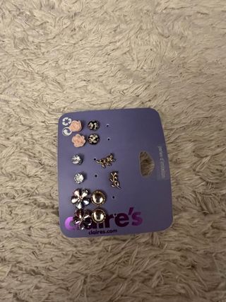 Set Pendientes Claire's Flores y Hojas