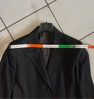 Tailleur donna grigio con righe