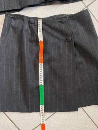 Tailleur donna grigio con righe