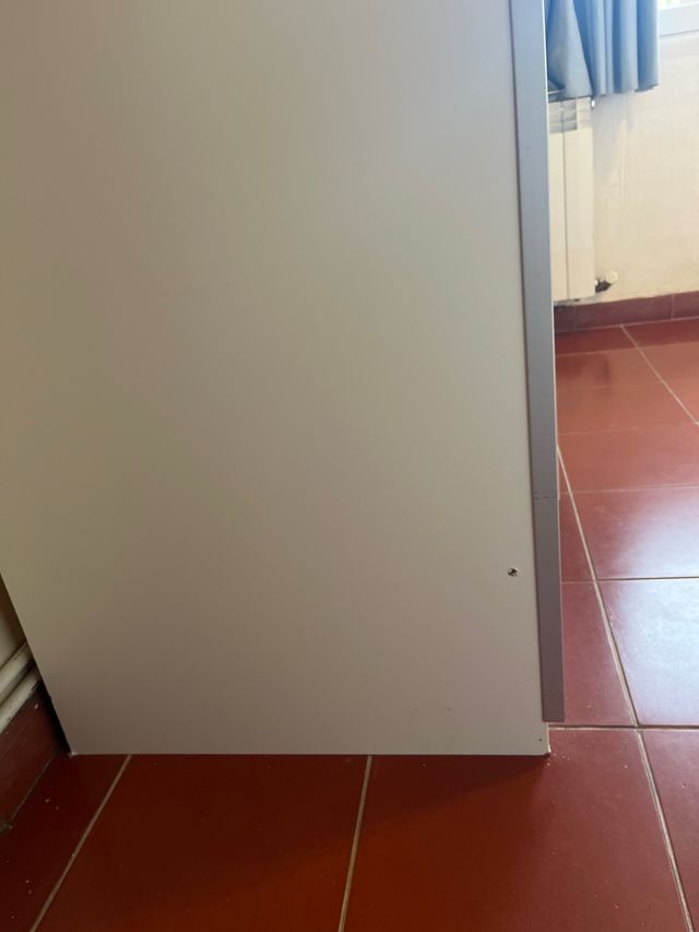 Armario ropero IKEA blanco con puertas correderas