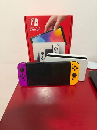Nintendo Switch Oled Morado y Amarillo