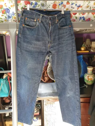 Vaqueros azules de hombre