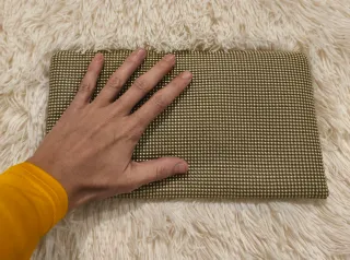 Bolso de fiesta beige y dorado